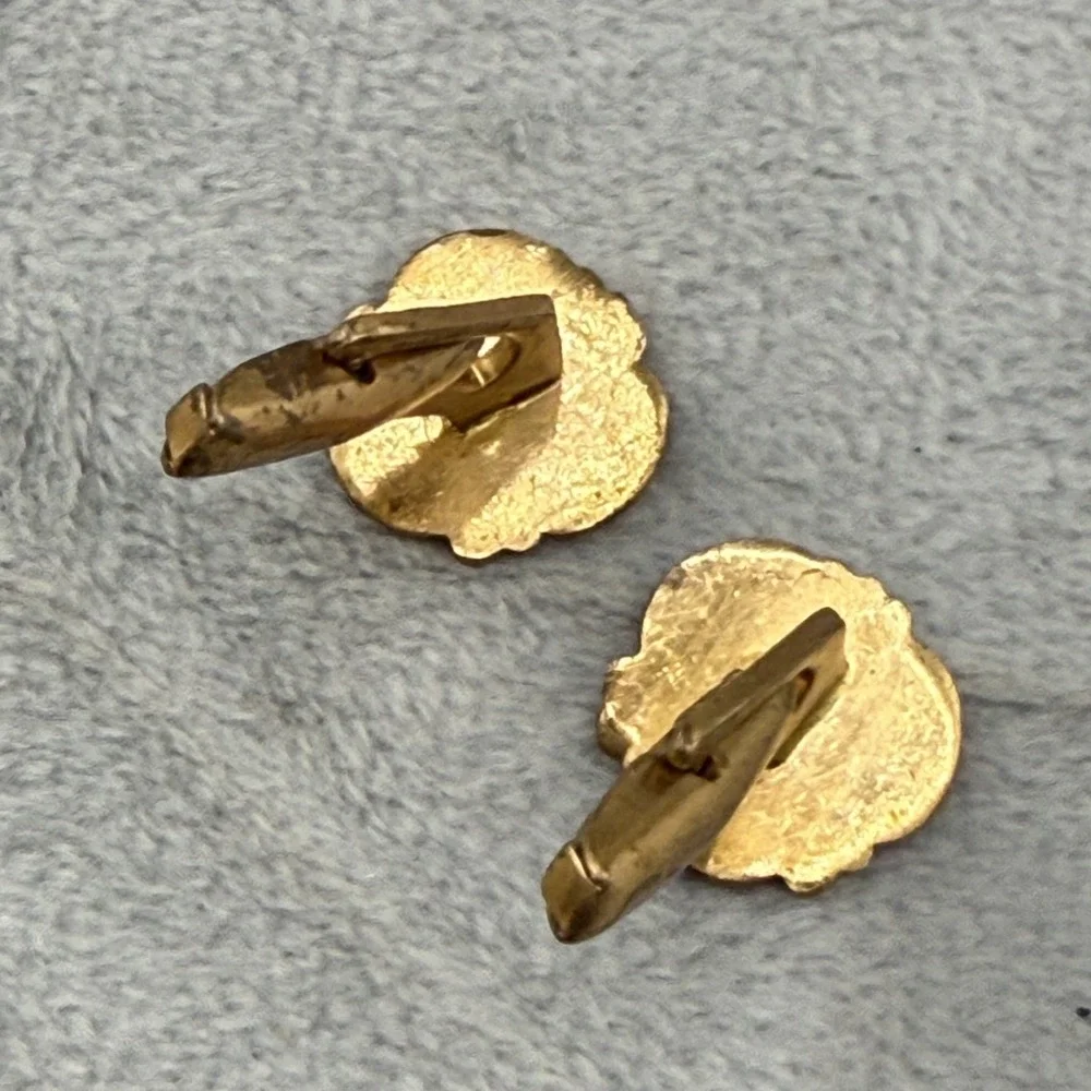 Vintage Estate Cufflinks Gold Tone Heraldic Coat of Arms Lion Rampant Enamel‎